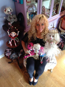 doll artist